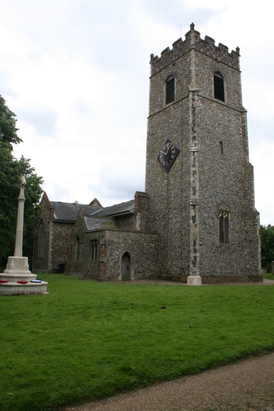 Bergh Apton - St Peter & St Paul